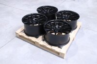 Set of JR42 20x10 ET35 + 20x10,5 ET35 5x120 Matt Black